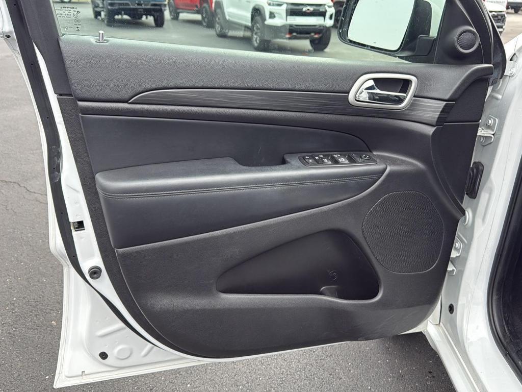 used 2021 Jeep Grand Cherokee car, priced at $23,000