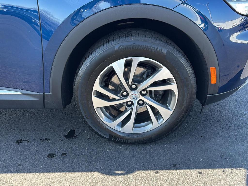 used 2022 Buick Envision car, priced at $25,900