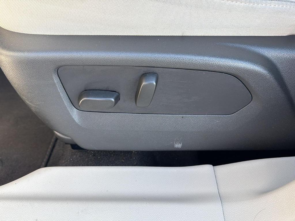 used 2022 Buick Envision car, priced at $25,900