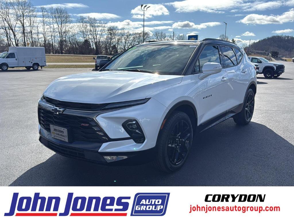 used 2024 Chevrolet Blazer car, priced at $31,900
