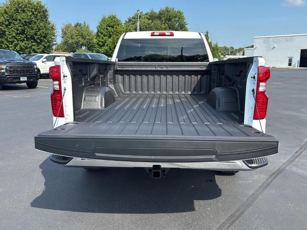 new 2026 Chevrolet Silverado 1500 car, priced at $40,111