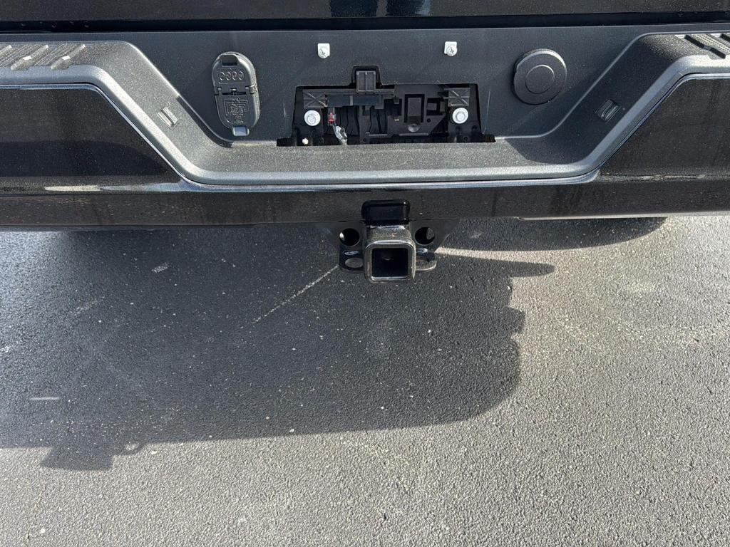 used 2022 GMC Sierra 1500 car, priced at $38,800