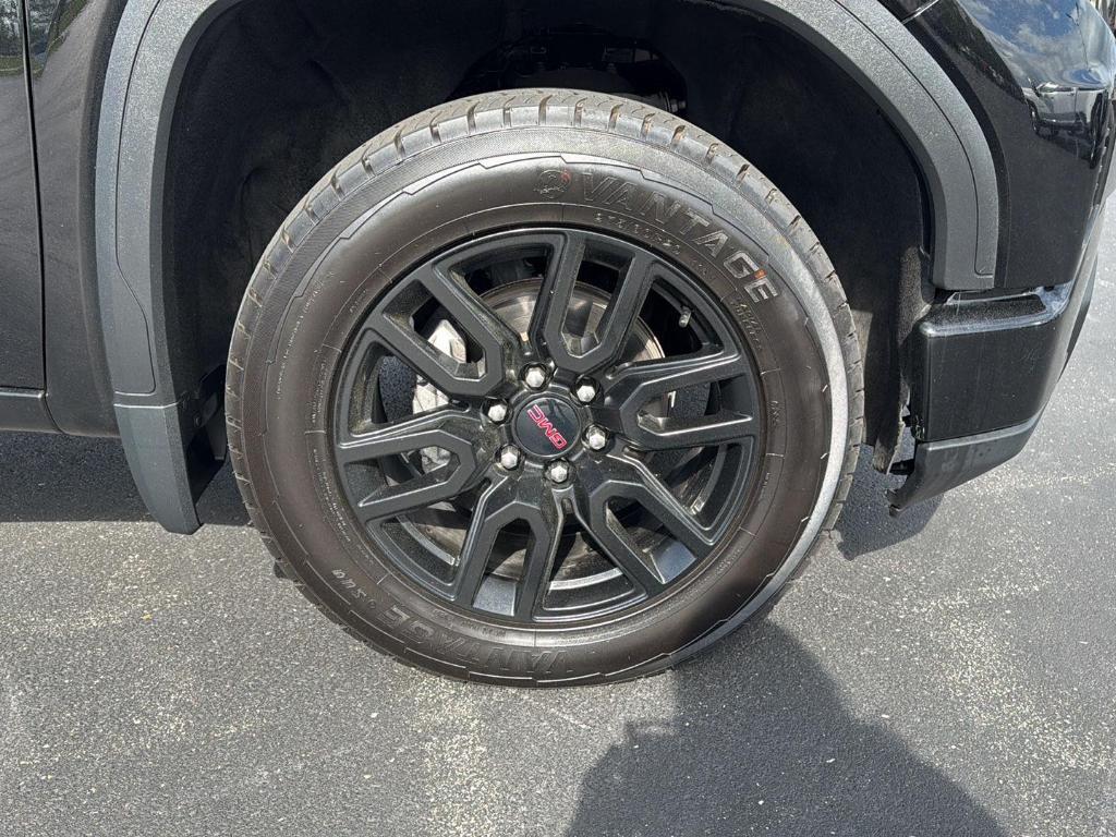 used 2022 GMC Sierra 1500 car, priced at $38,800
