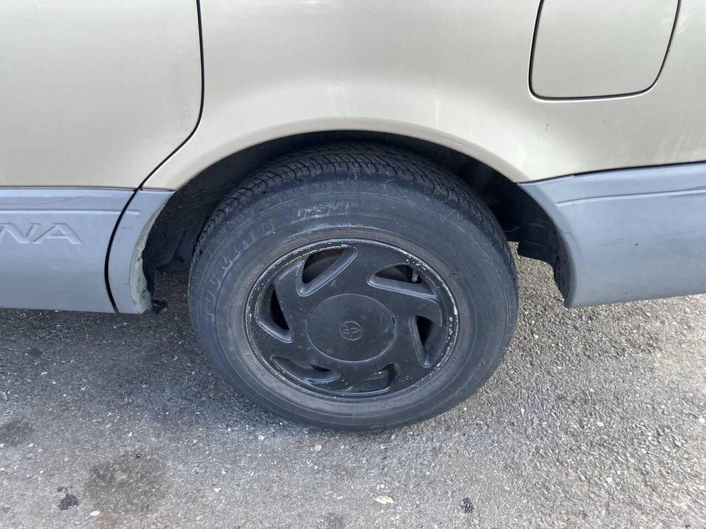 used 2000 Toyota Sienna car, priced at $1,895