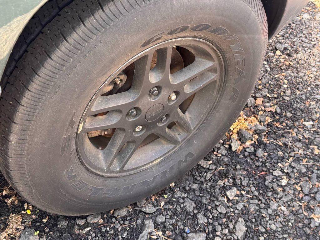 used 2004 Jeep Grand Cherokee car, priced at $1,495