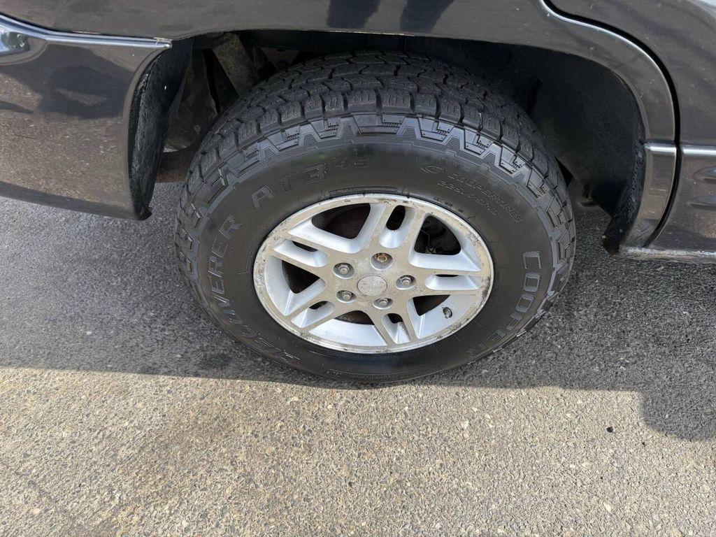 used 2004 Jeep Grand Cherokee car, priced at $2,295