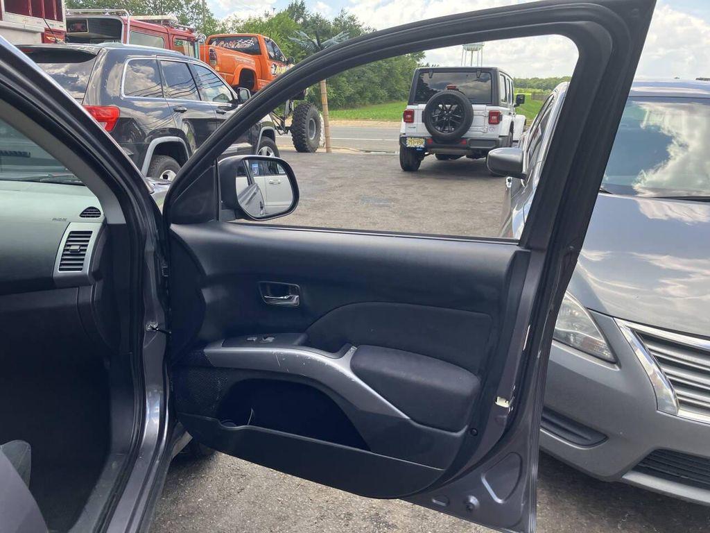 used 2009 Mitsubishi Outlander car, priced at $1,895