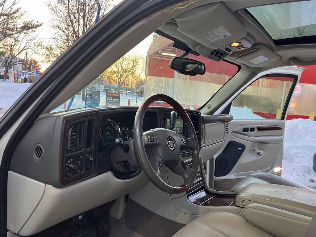 used 2005 Cadillac Escalade car, priced at $5,495