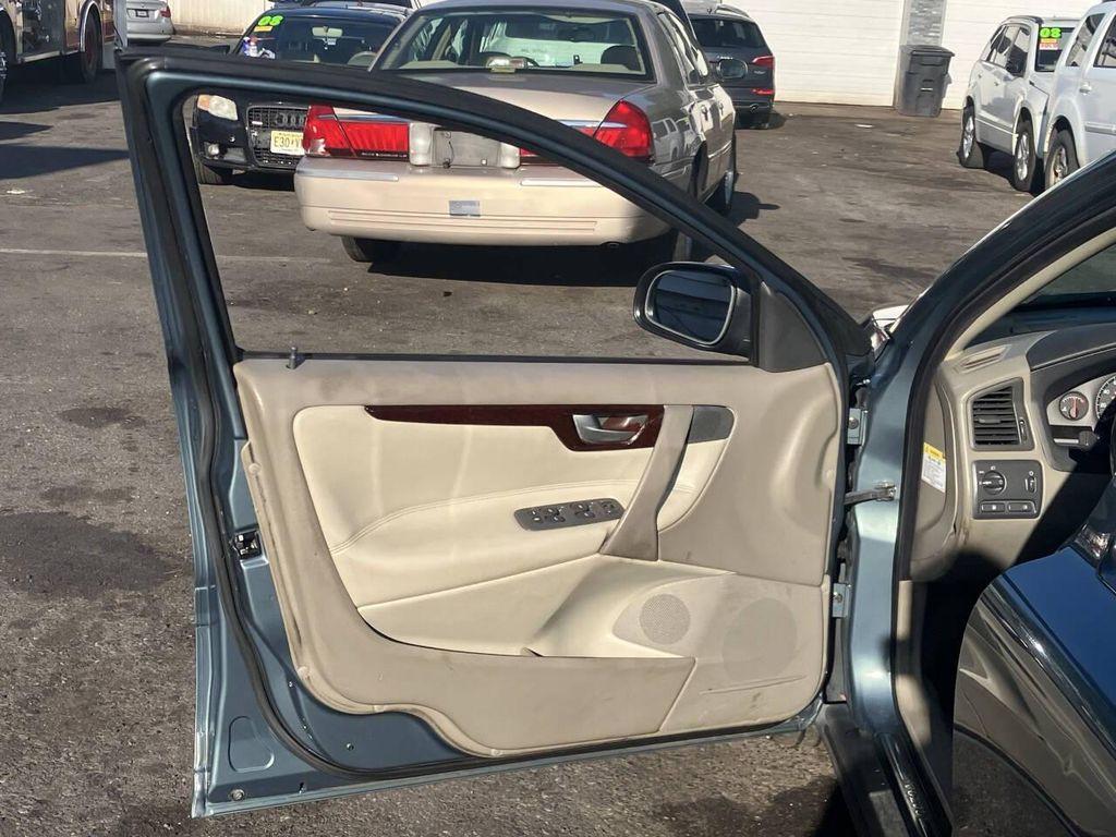 used 2002 Volvo S60 car, priced at $2,495