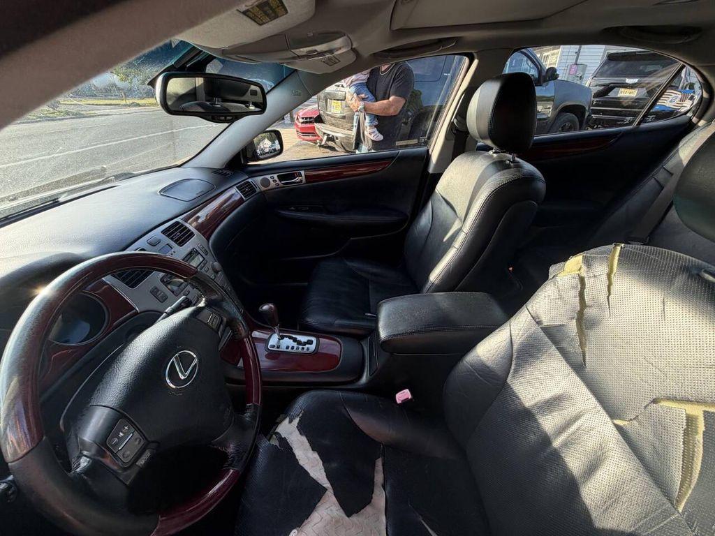 used 2005 Lexus ES 330 car, priced at $1,895
