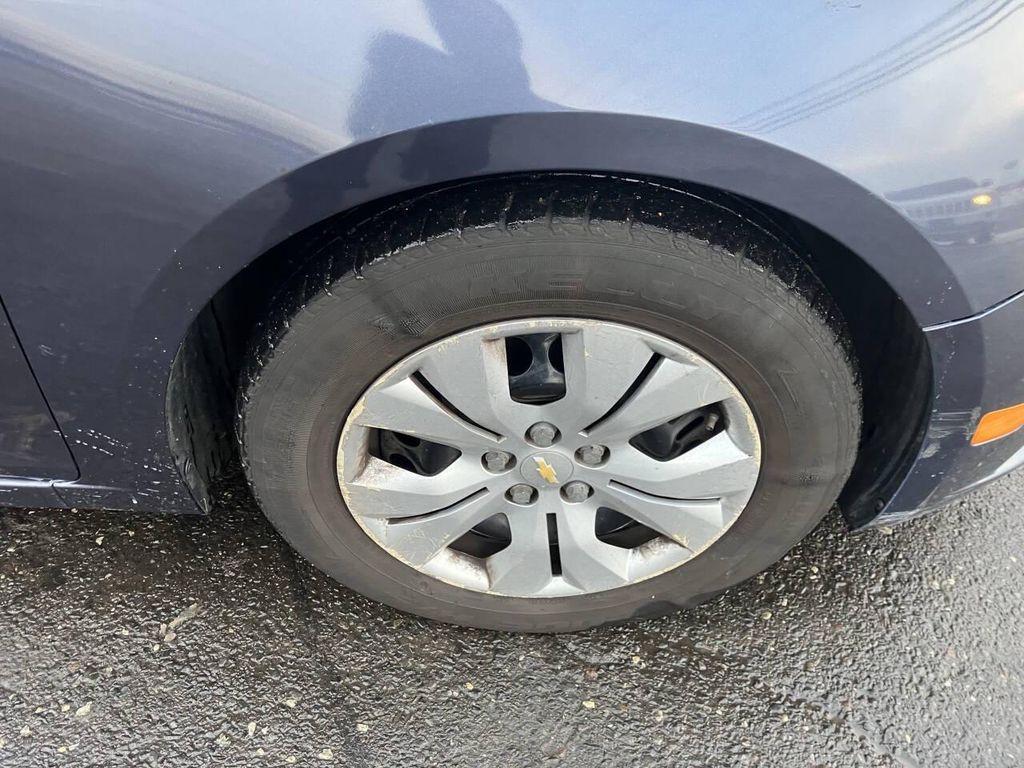 used 2014 Chevrolet Cruze car, priced at $5,995