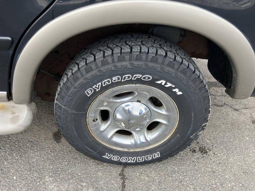 used 2001 Ford Expedition car, priced at $2,495