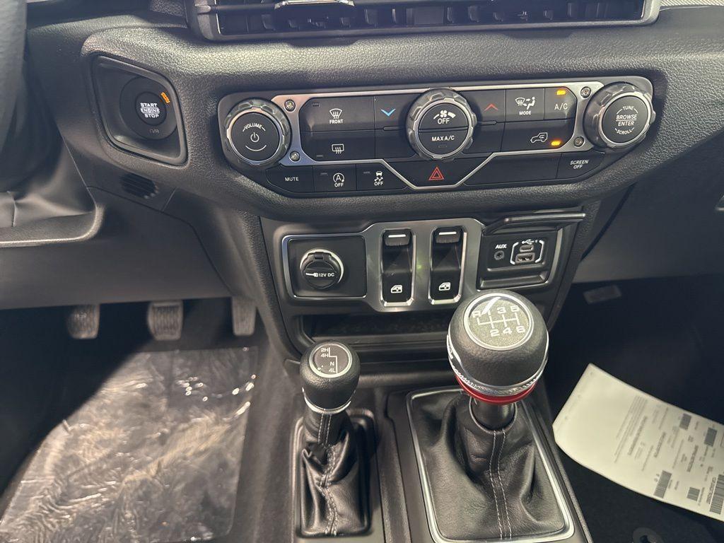 new 2026 Jeep Wrangler car, priced at $36,696