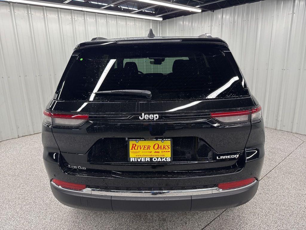 new 2025 Jeep Grand Cherokee car, priced at $37,757