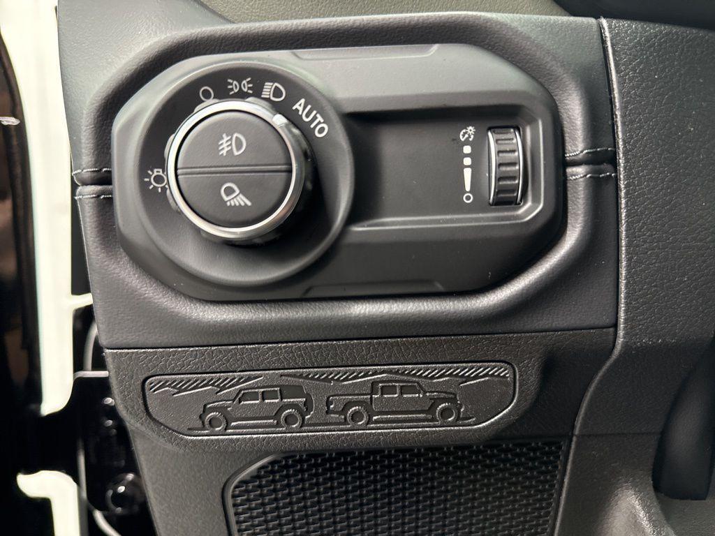 new 2026 Jeep Gladiator car, priced at $54,701