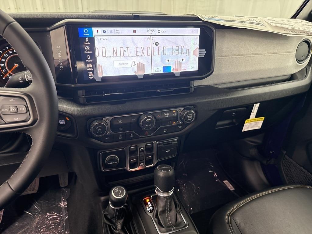 new 2026 Jeep Gladiator car, priced at $49,337