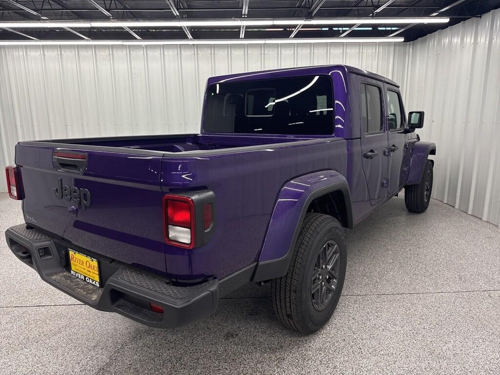 new 2026 Jeep Gladiator car, priced at $49,337