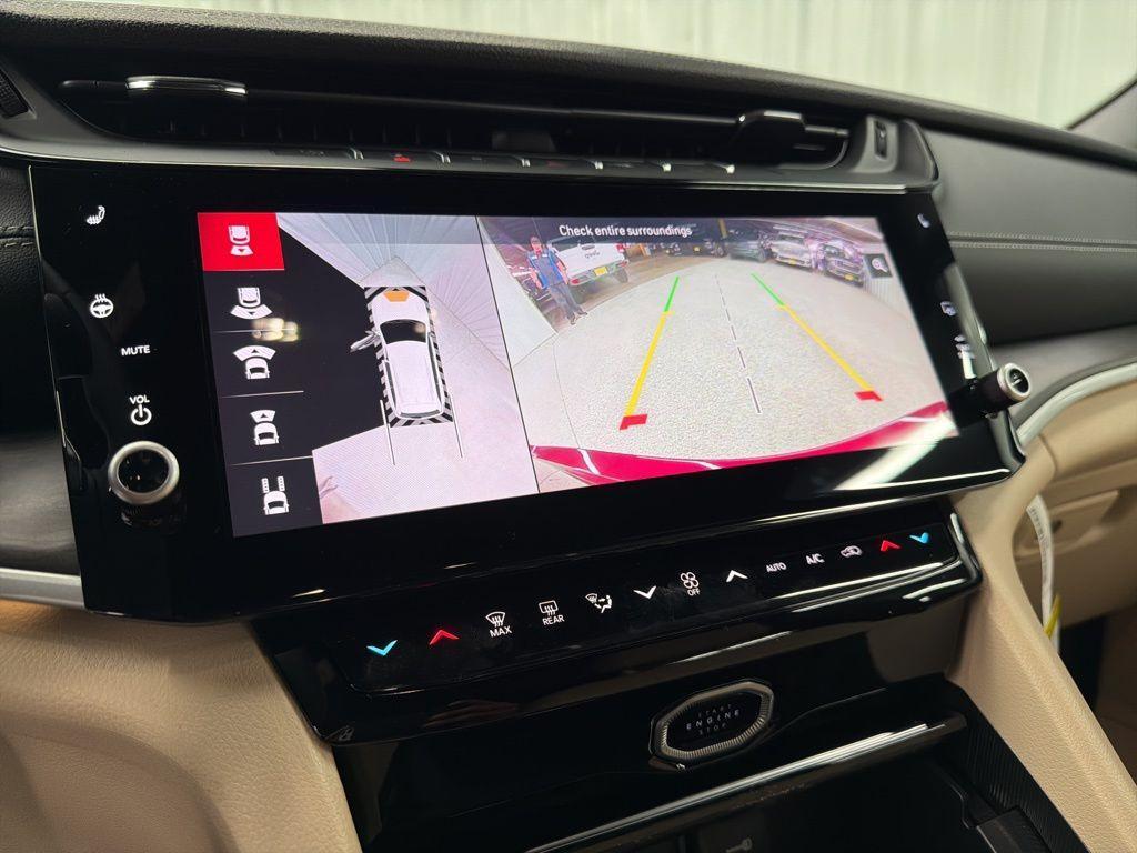 new 2026 Jeep Grand Cherokee car, priced at $51,430