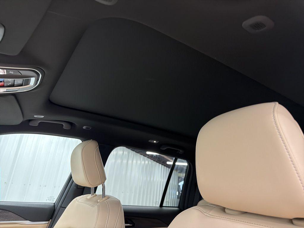 new 2026 Jeep Grand Cherokee car, priced at $51,430