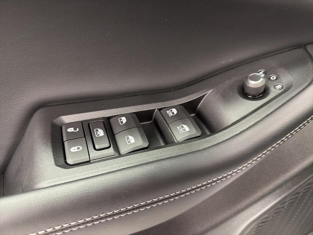 new 2025 Jeep Grand Cherokee L car, priced at $44,672