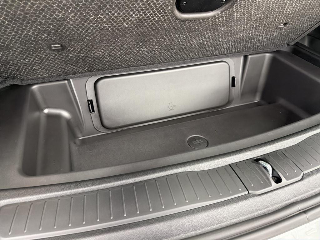 new 2025 Jeep Grand Cherokee L car, priced at $44,672