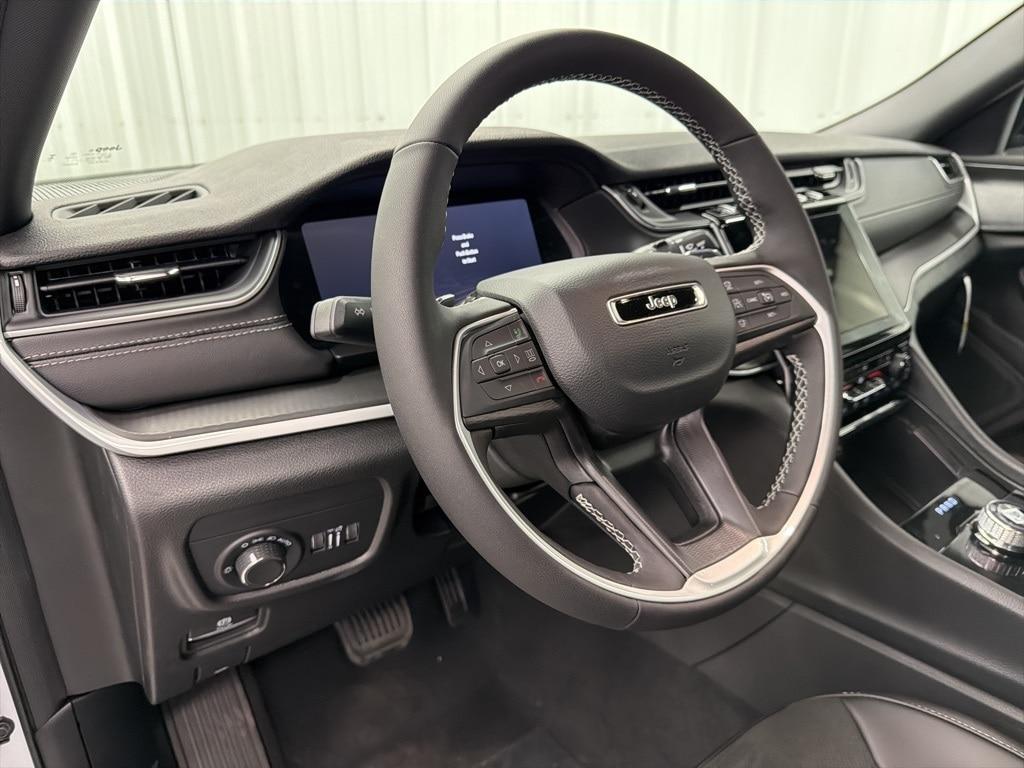 new 2025 Jeep Grand Cherokee L car, priced at $44,672