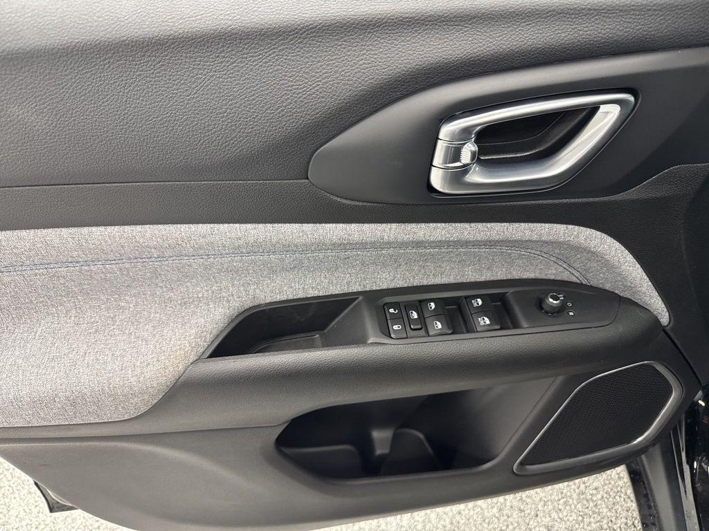 new 2026 Jeep Compass car, priced at $29,220