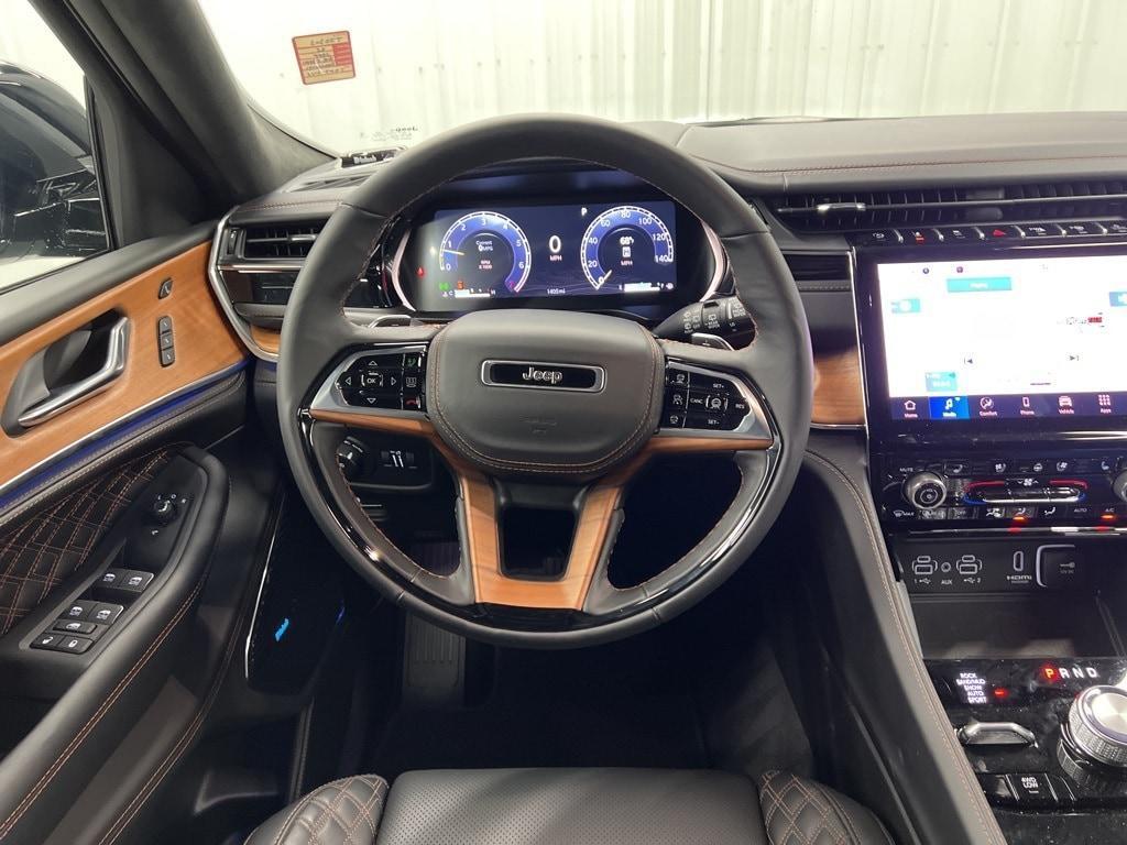 used 2025 Jeep Grand Cherokee car, priced at $54,973