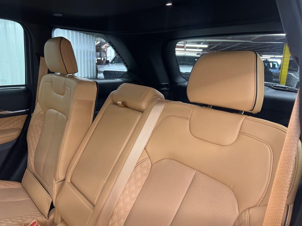 used 2024 Jeep Grand Cherokee car, priced at $40,965