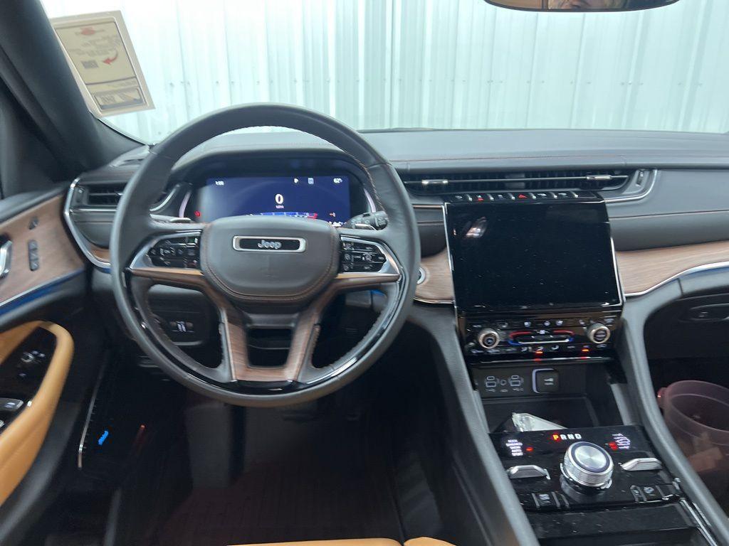 used 2024 Jeep Grand Cherokee car, priced at $40,965