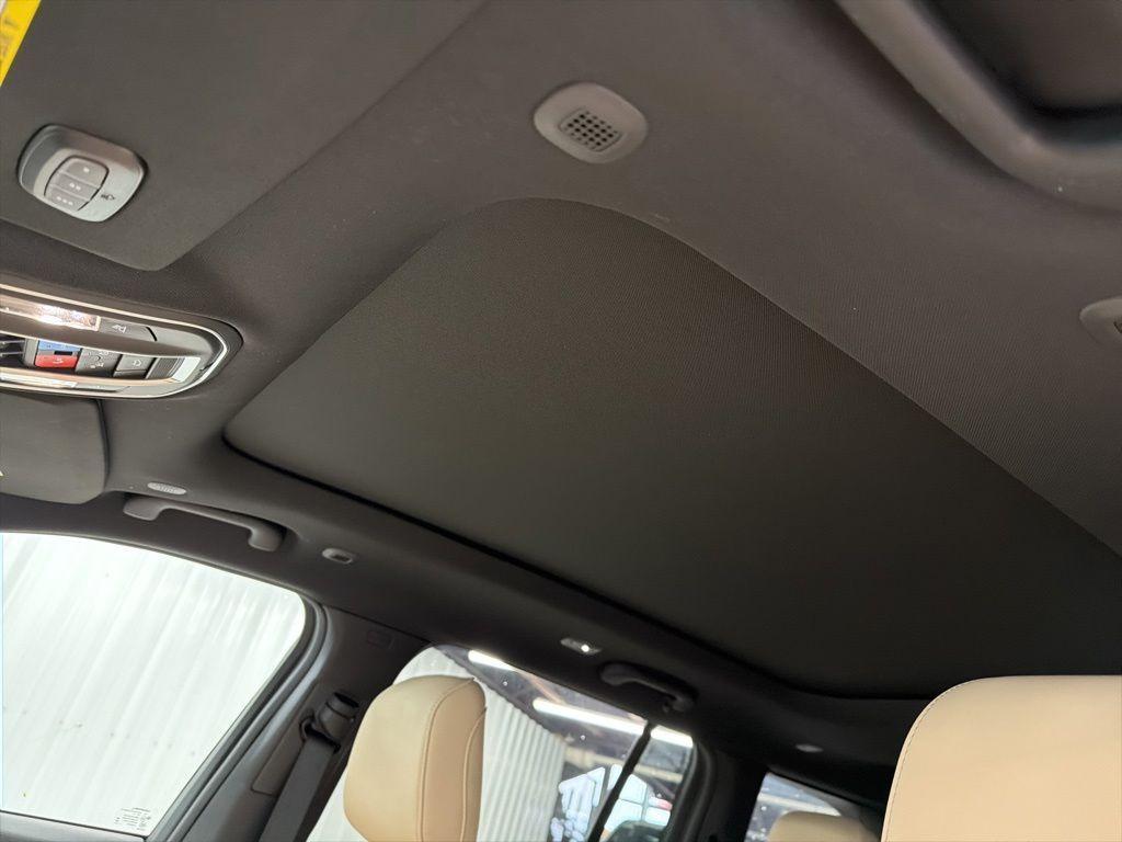 new 2026 Jeep Grand Cherokee car, priced at $43,130