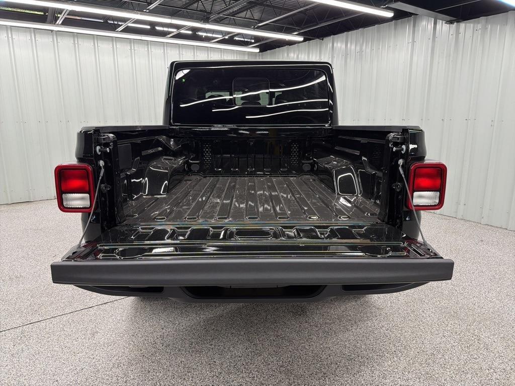 new 2026 Jeep Gladiator car, priced at $47,880