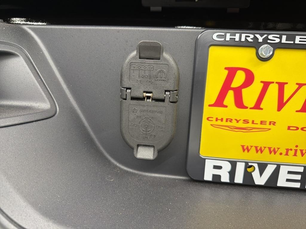 new 2026 Jeep Gladiator car, priced at $47,880