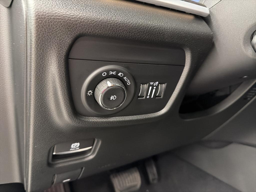 new 2025 Jeep Grand Cherokee L car, priced at $48,668