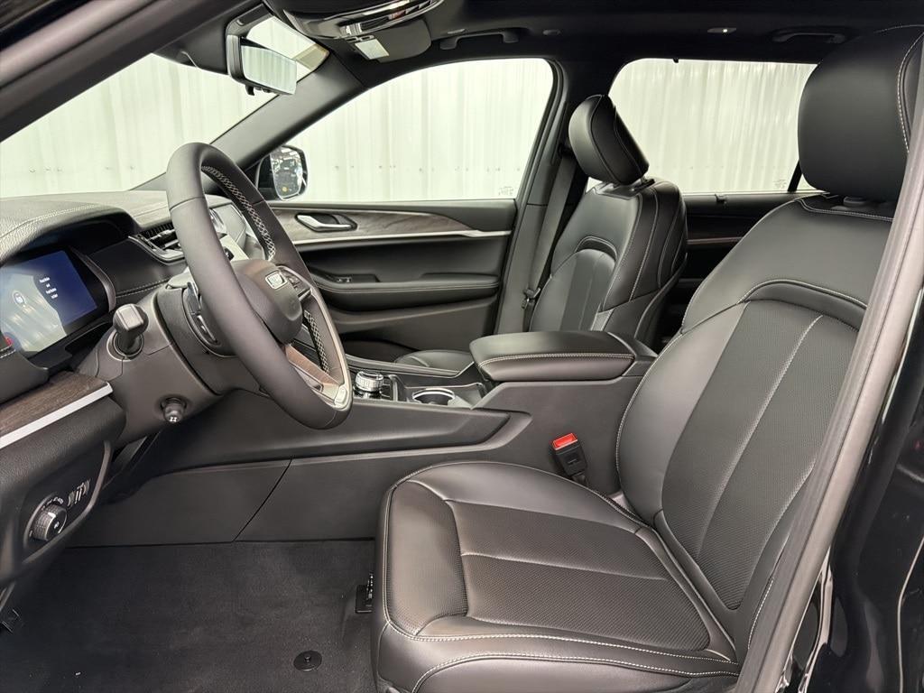 new 2025 Jeep Grand Cherokee L car, priced at $51,561