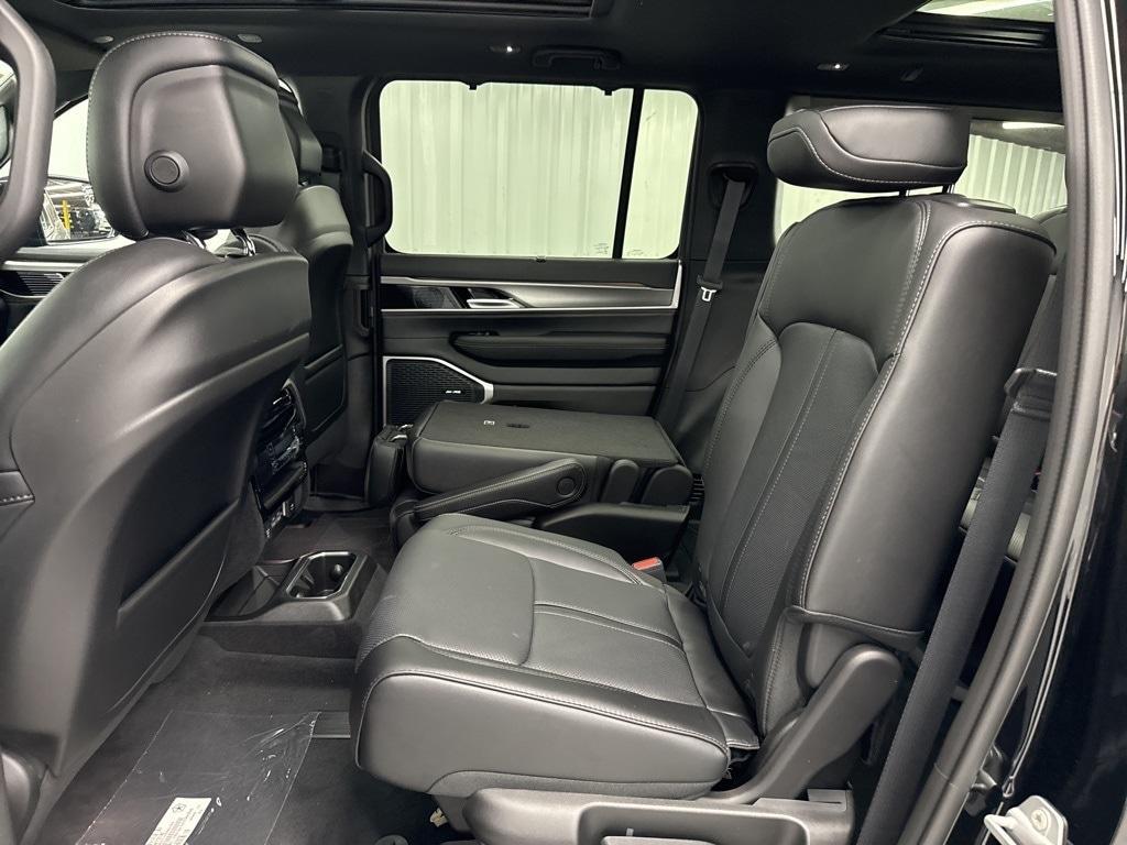 new 2025 Jeep Wagoneer car, priced at $74,159