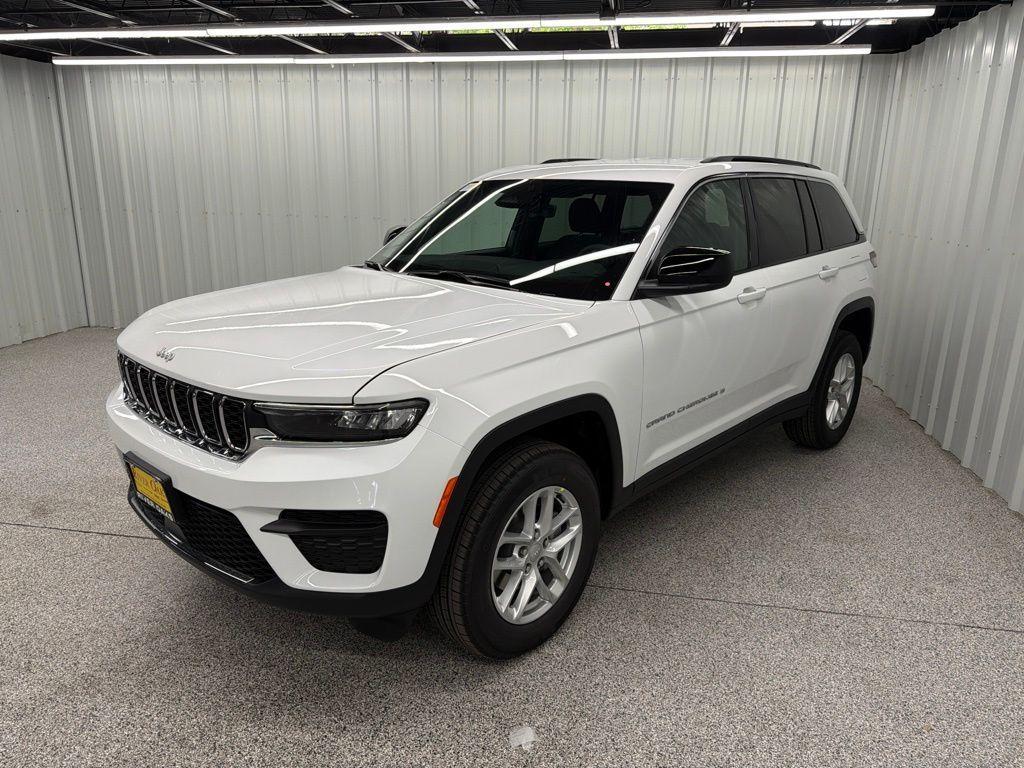 new 2026 Jeep Grand Cherokee car, priced at $36,865