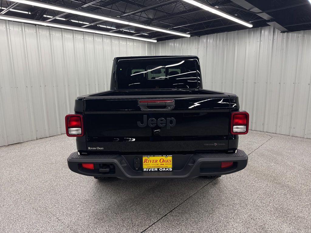 new 2026 Jeep Gladiator car, priced at $47,486