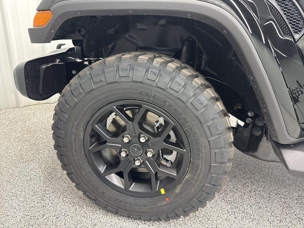 new 2026 Jeep Gladiator car, priced at $47,486