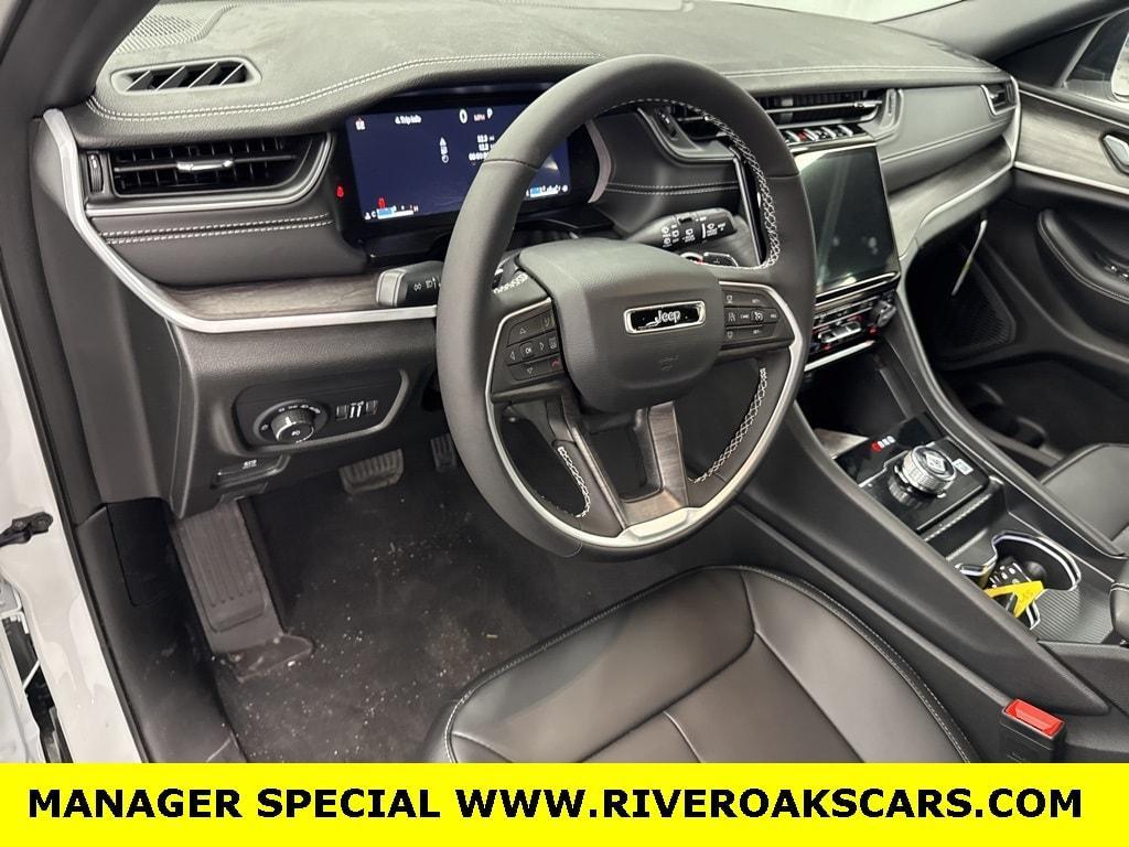 used 2025 Jeep Grand Cherokee L car, priced at $39,486