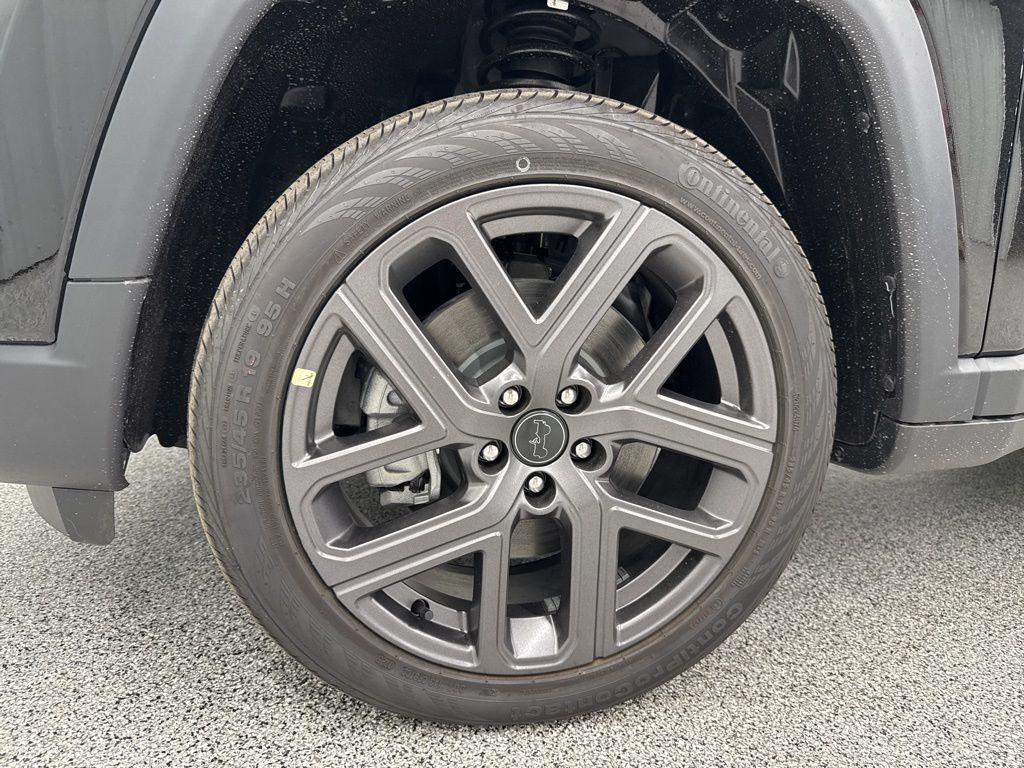 new 2025 Jeep Compass car, priced at $35,872