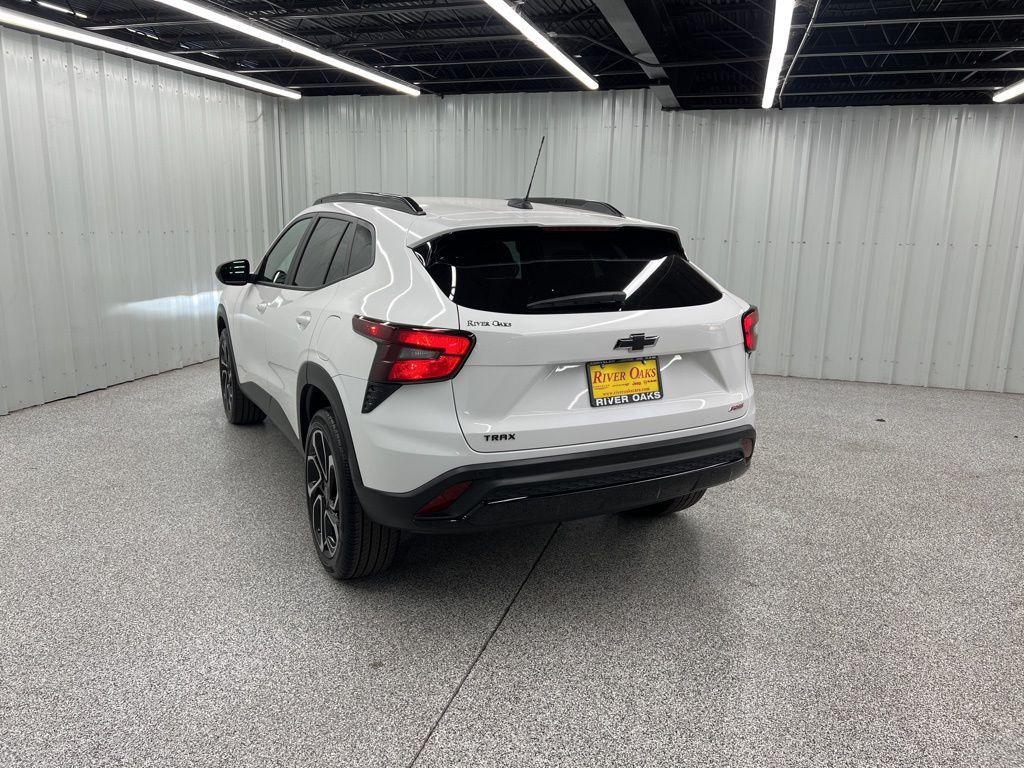 used 2024 Chevrolet Trax car, priced at $20,986