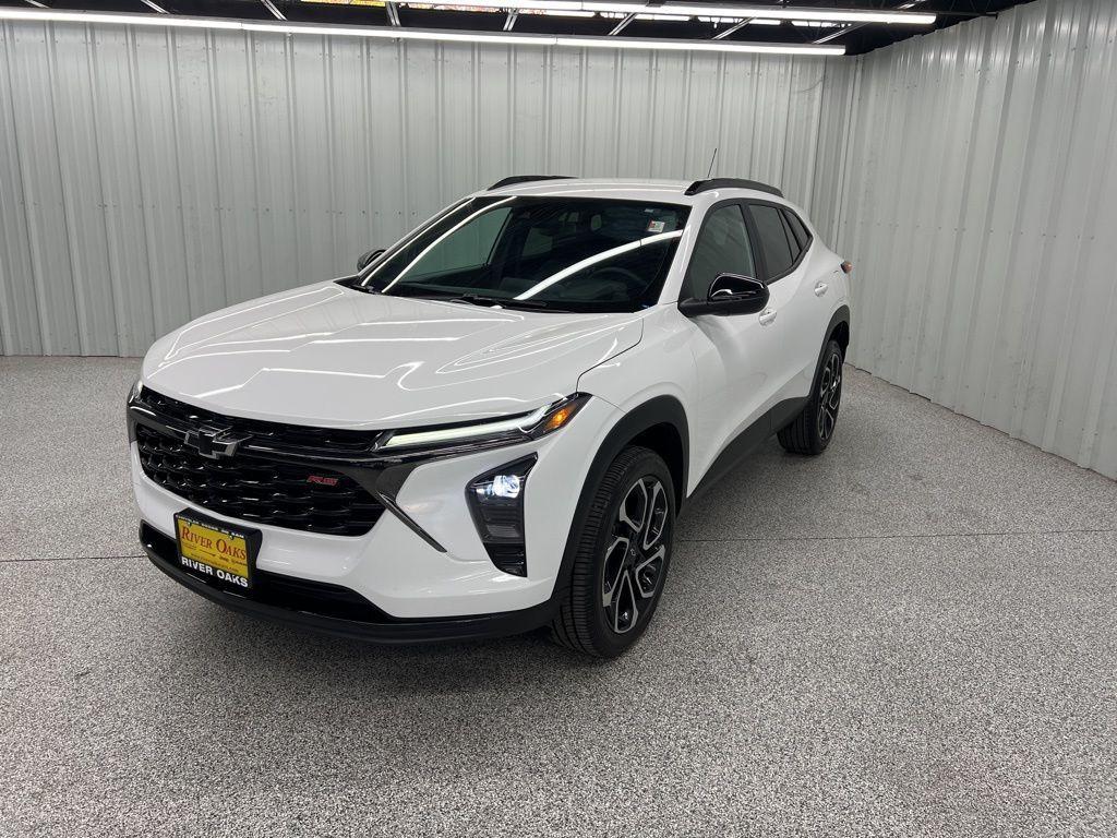 used 2024 Chevrolet Trax car, priced at $20,986