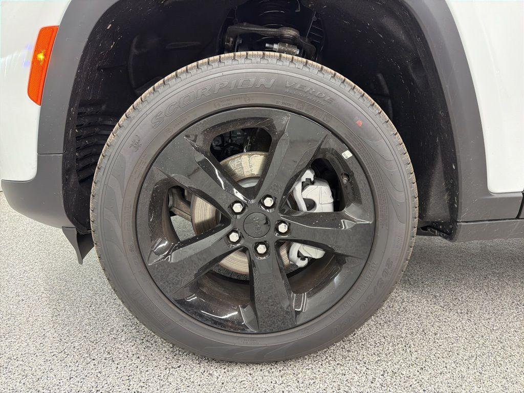 new 2025 Jeep Grand Cherokee car