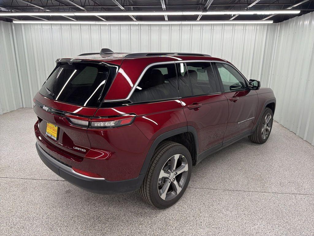 new 2026 Jeep Grand Cherokee car, priced at $49,910