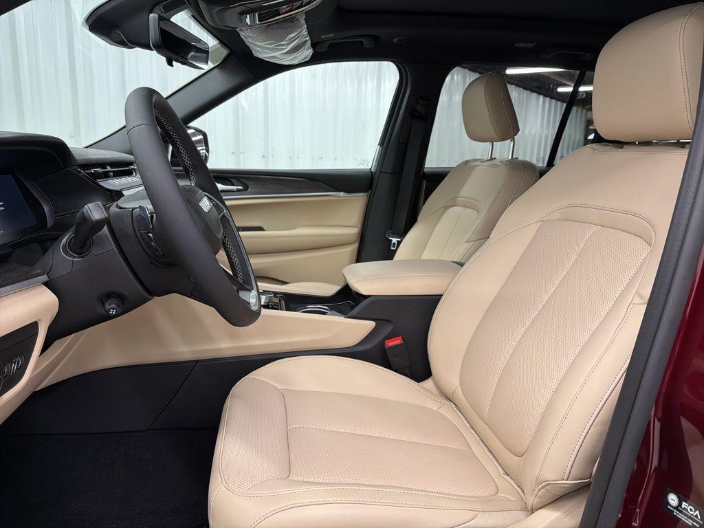 new 2026 Jeep Grand Cherokee car, priced at $49,910