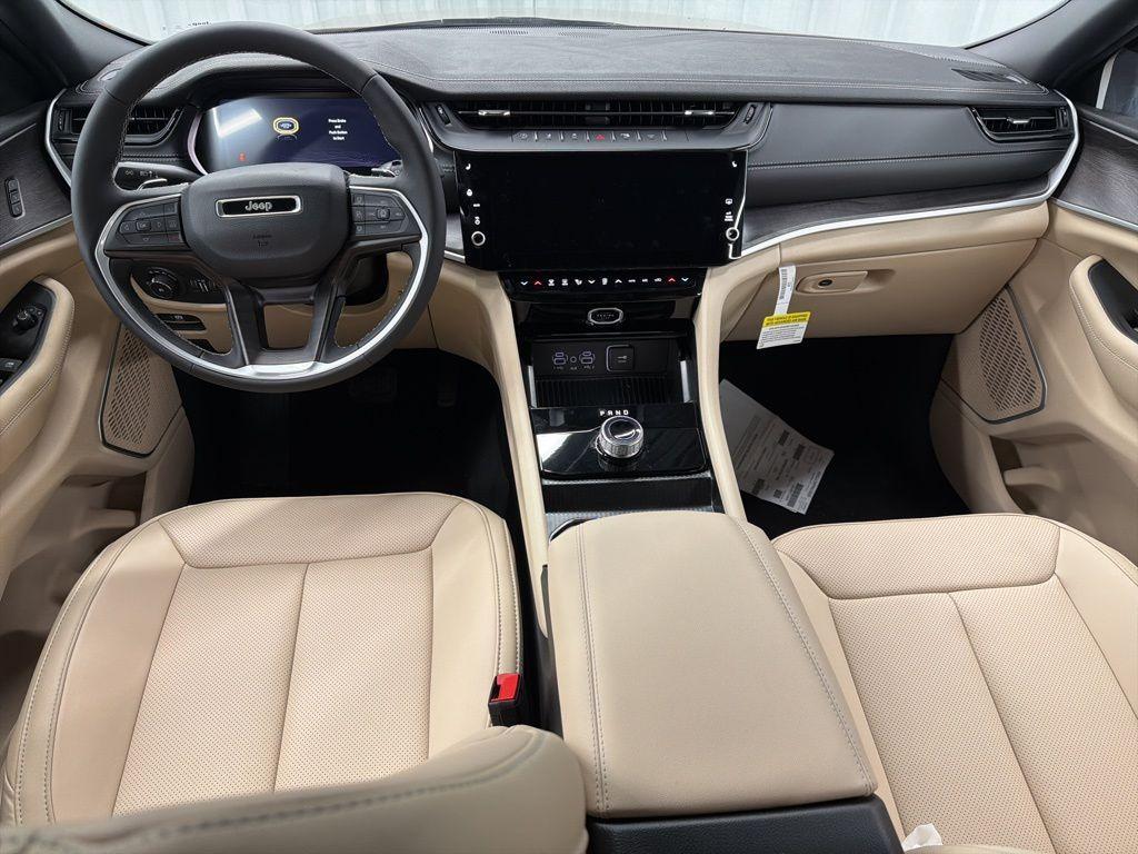 new 2026 Jeep Grand Cherokee car, priced at $49,910