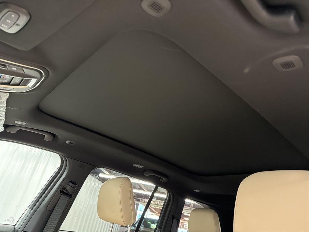 new 2026 Jeep Grand Cherokee car, priced at $49,910