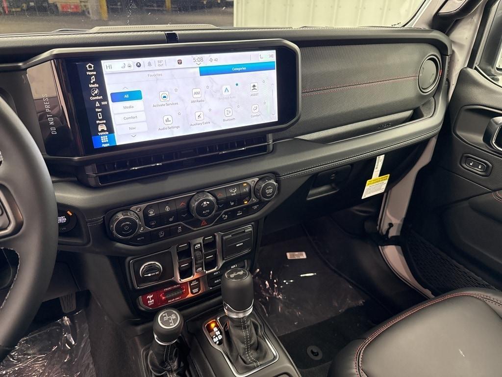 new 2025 Jeep Wrangler car, priced at $65,165