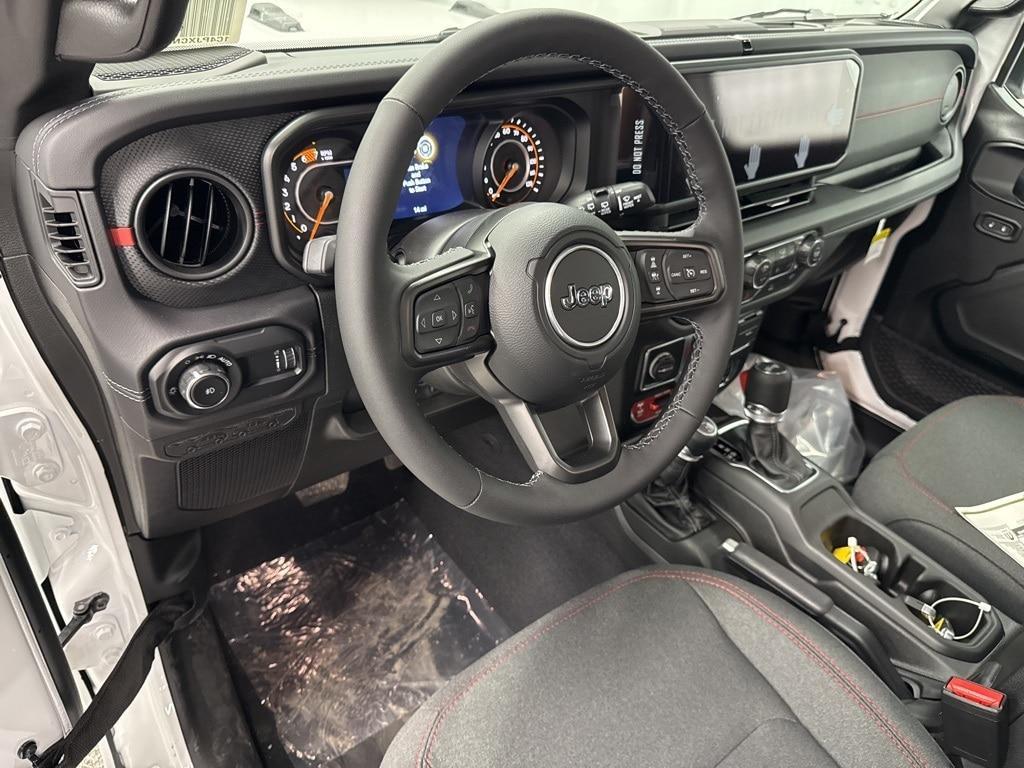 new 2025 Jeep Wrangler car, priced at $47,004